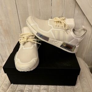 Adidas NMD_R1 ‘Silver Metallic plugs’ and cream white coloring - Size 6.5